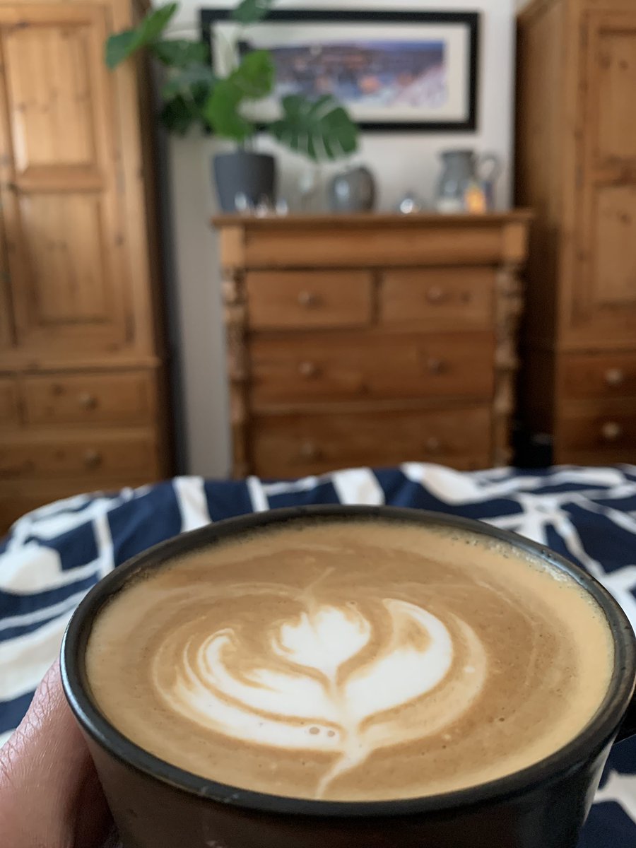 The best coffee on a Saturday Morning is the one you have in bed ☕️❤️
#SaturdayMorning #CoffeeLover