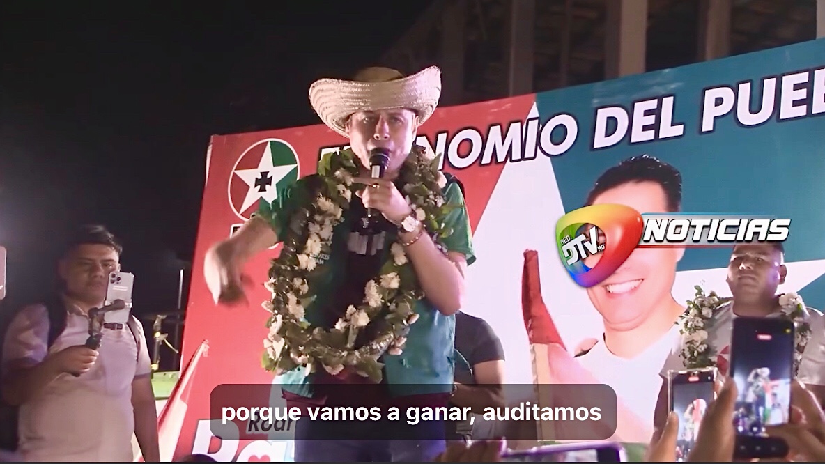 Dos mujeres periodistas y reporteros fueron agredidos por acompañantes de candidato a la Vicepresidencia Edman Lara.
Conozca detalles del incidente en un reporte de los diarios asociados de Bolivia <a href="/ANPBOLIVIA/">ANP Bolivia</a>:
acortar.link/uVdsTA