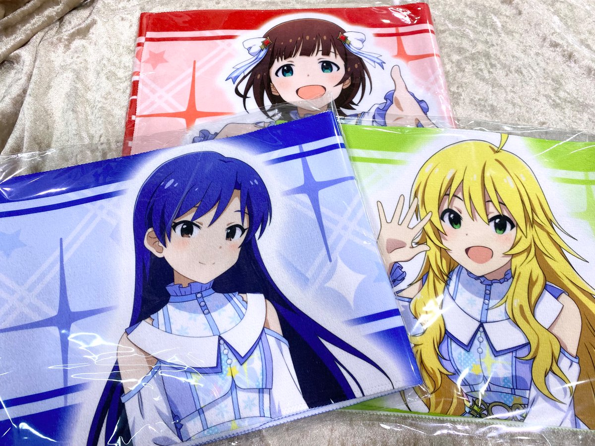 合計250個程　アイマス　アトレ　ガラポン　缶バッジ　アクリルキーホルダー 合計250個程 アイマス アトレ ガラポン 缶バッジ アクリル