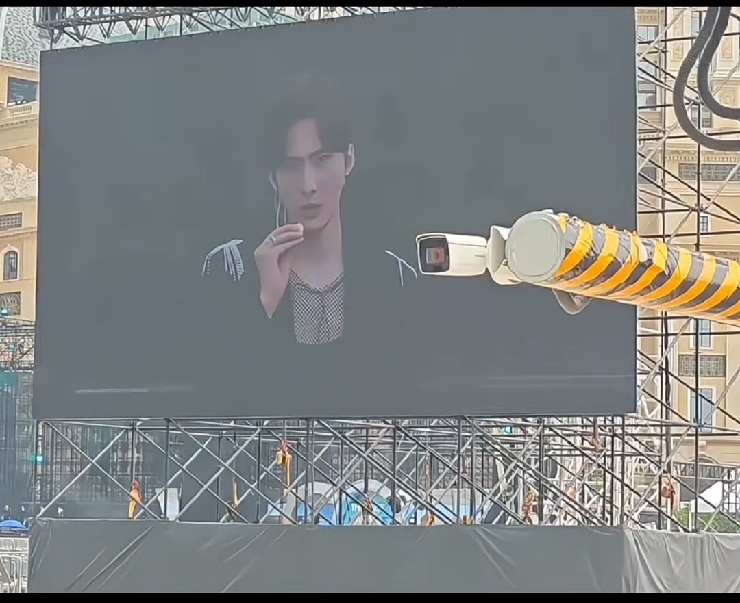 lee_mindeulle's tweet photo. DESIRE4 TMA2025 DEBUT STAGE
Are you guys ready for the first stage??? 
#TMA2025withDESIRE4
#JiangLi https://t.co/XZUQAb9FvL