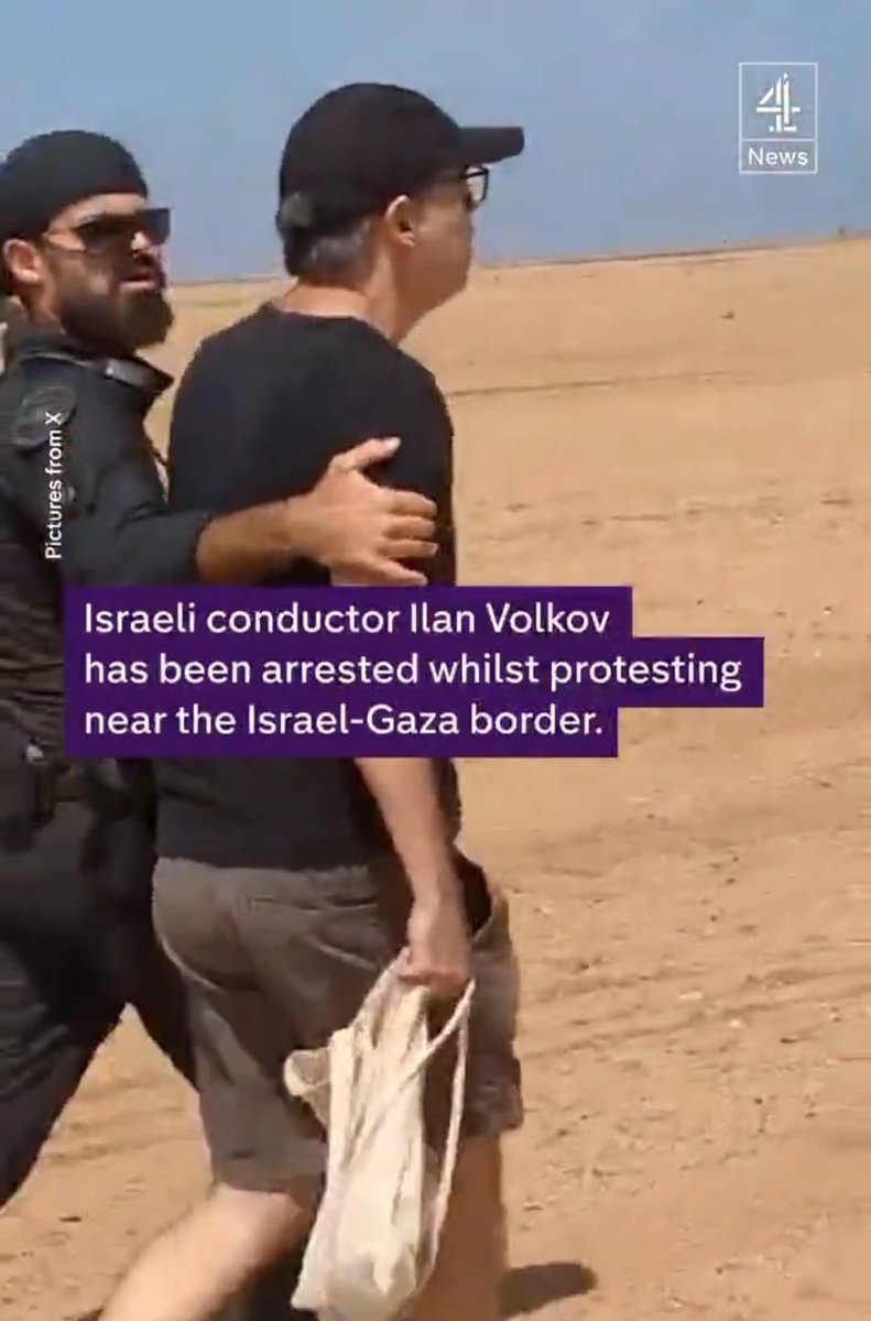 Fall Lahav Shani – Fortsetzung …

"Trat mehrmals in Hamburg auf: Israels Polizei nimmt Dirigenten fest
Der auch in Deutschland bekannte Ilan Volkov nimmt im Grenzgebiet an einer Demo gegen den Gaza-Krieg teil. Nun drohen ihm Konsequenzen."
abendblatt.de/hamburg/kultur…