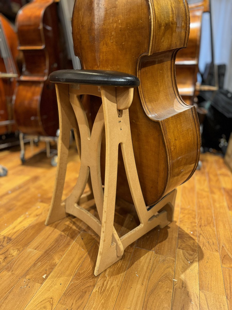 K.C. strings stand & stool 中古スタンドスツールが入荷しました