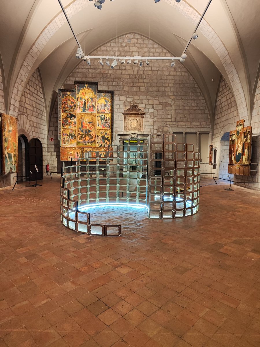 La meva veïna Marisa, el grup de mares del barri, el de la fruiteria...

Avui és el dia que els de Girona pugem al Museu d'Art!

T'esperem d'11 a 19 h amb un munt d'activitats gratuïtes al voltant de la fusta, la identitat i la memòria 

No hi faltis!

museuart.cat/art-accio-4a-j…
