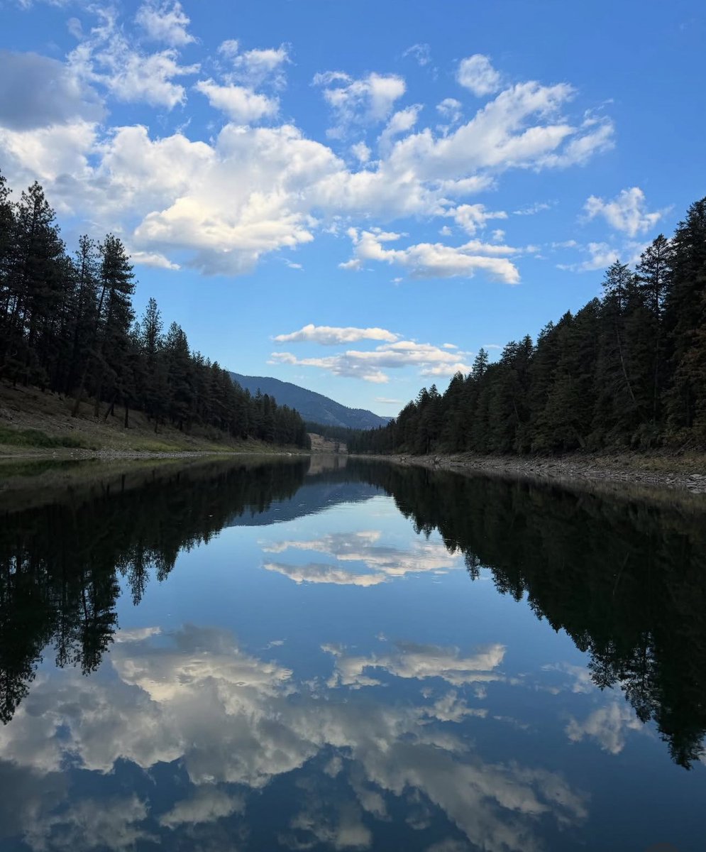 rice_chase_ACM's tweet image. Got to spend my birthday with one of my best buddies in the world and fish. Can&apos;t beat that. I also have a new album out today called Eldora for anybody paying attention.