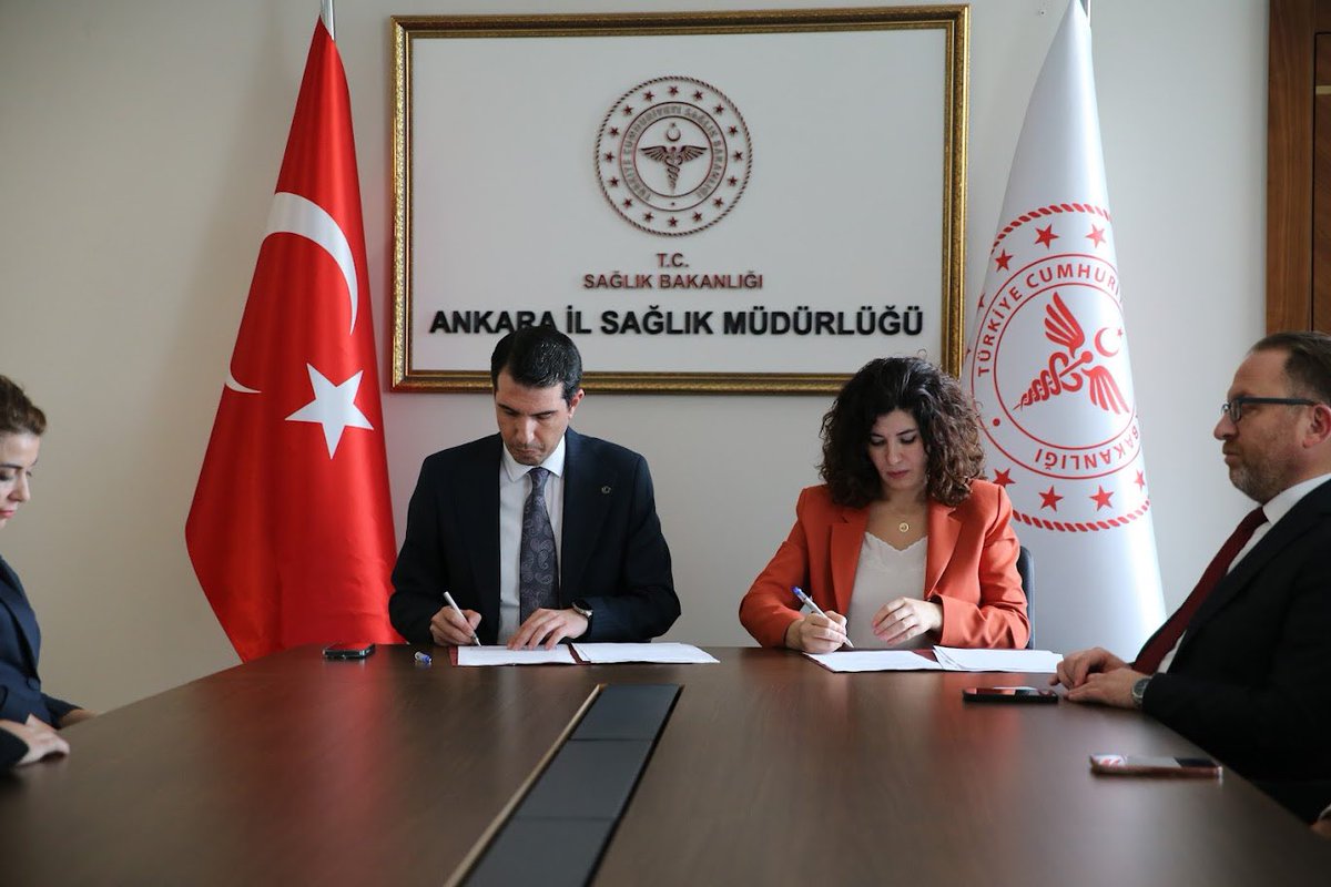 thd_genelmerkez's tweet photo. Derneğimiz ile Ankara İl Sağlık Müdürlüğü arasında, Ankara’daki kamu  hastanelerinde “ Hemşirelik ve Bakım ve Bakım Etiği” konularında yürütülecek eğitim programı için iş birliği protokolü imzalanmıştır. Bu anlamlı iş birliği için Ankara İl Sağlık Müdürlüğü’ne teşekkür ediyoruz. https://t.co/8YZCgsXx6D