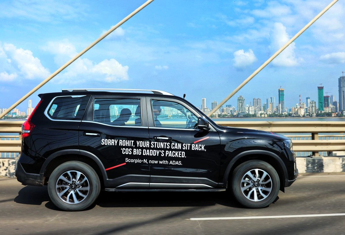 Peak Mumbai! Sealink, Mumbai aur yeh marketing stuff by <a href="/MahindraScorpio/">Mahindra Scorpio</a>.. uff mumbai never fails to surprise. Is it Shetty????