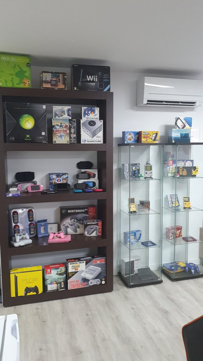 RetroKing tweet media