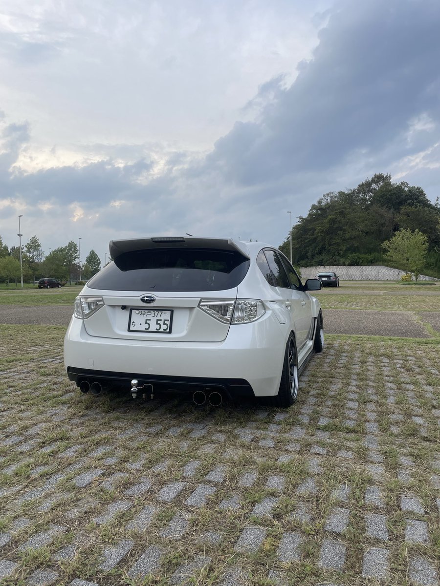 new wheels

enkei rpf1 sbc 9.5j +15

昼はキラキラ、夜はギラギラで非常にカッコイイ😁
春になったらロアアーム入れて煮詰めていきたいです🔥