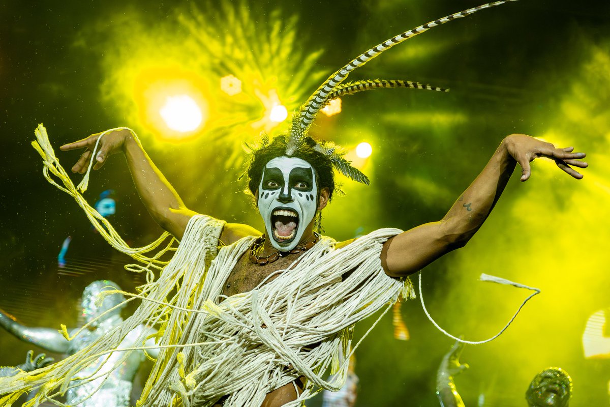 DeEnredos's tweet image. ⭐: IMPERATRIZ 2026 - SAMBA CAMPEÃO 

&quot;VEM MEU AMOR
VAMOS VIVER A VIDA
BOTA PRA FERVER
QUE O DIA VAI NASCER FELIZ NA LEOPOLDINA&quot;

• JUNÇÃO DOS SAMBAS 05 + 13