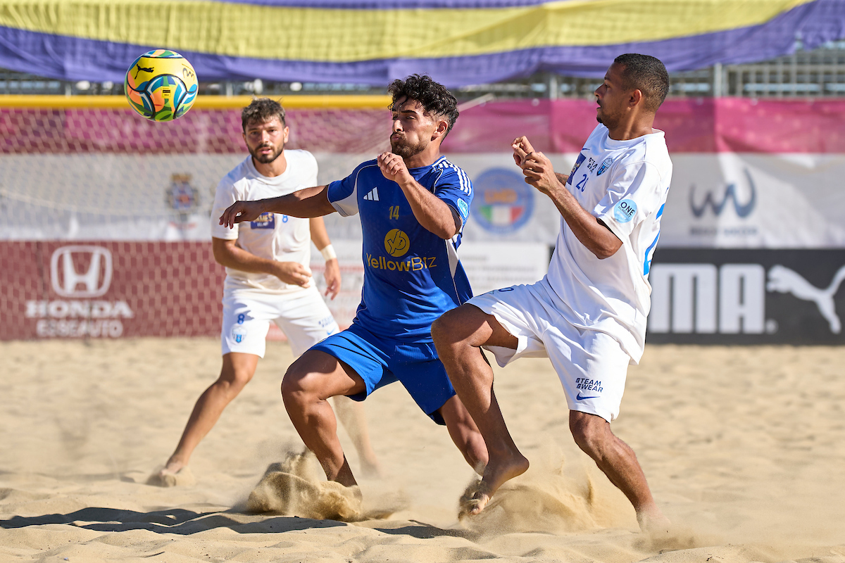 ⏱️ FT: Rosh Haayin BSC 1-2 Napoli BS

🏆 World Winners Cup Sicily 2025 - Quarter Finals

👀 Watch LIVE 👉 beachsoccertv.com📺
#BeachSoccer #WorldWinners25