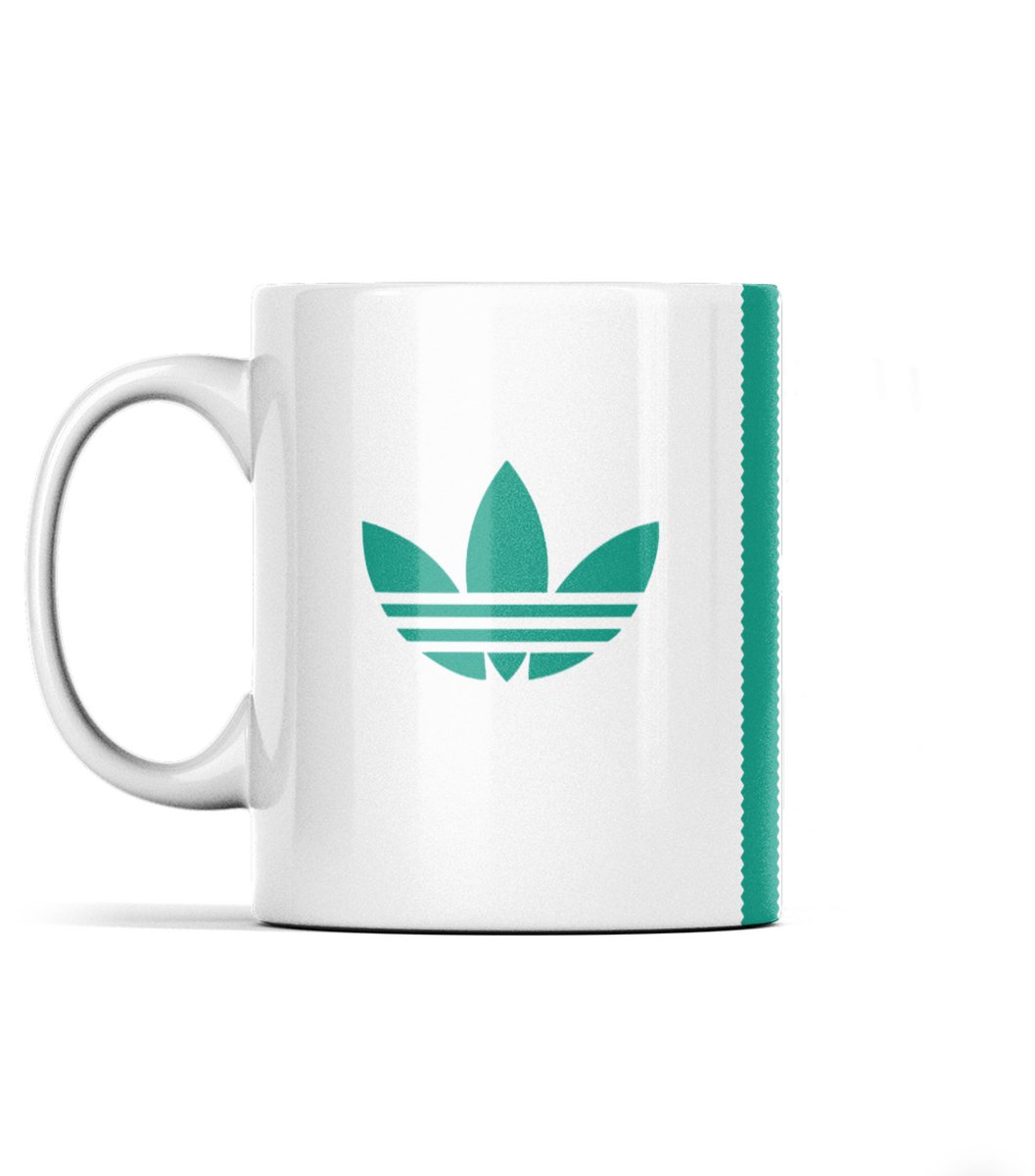 DesignsPed's tweet image. 🔴🔴DERBY DAY🔴🔴

My new #LFC Classic mug ready to go. Lots of different colour way options to suit everyone

Tell me what you think?

Shall we drop them after the match?