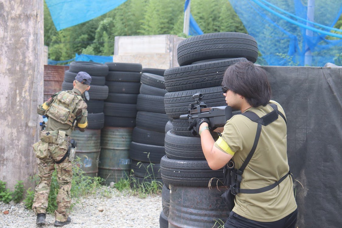 今日は東京サバゲパークで一日中遊んでおりました。最後の初心者さん含めた3人のお兄さん。めちゃくちゃ楽しかったです。またどこかでやりたいなぁ