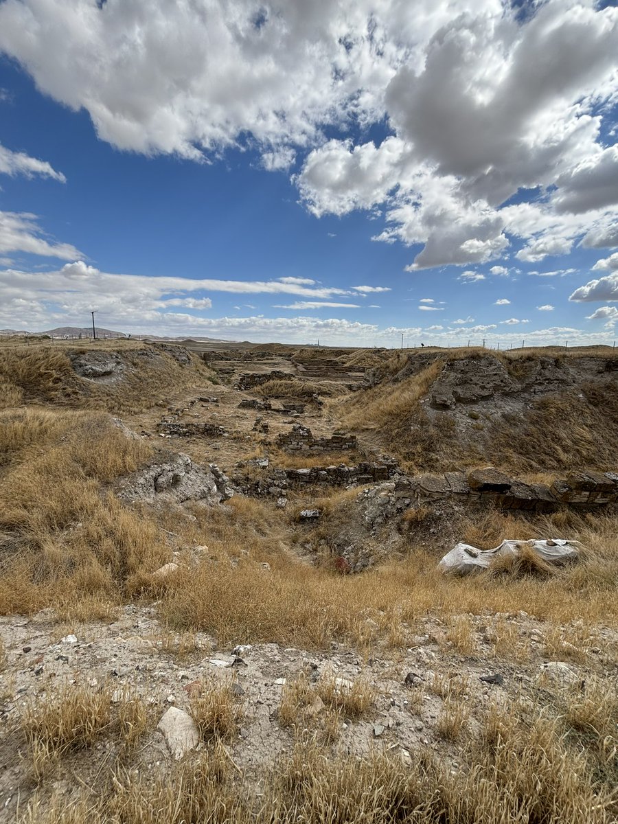 İnsanlık tarihinin en eski yerleşimlerinden #Gordion Anadolu’nun kalbinde 🧿
#AnkaraKültürYoluFestivali