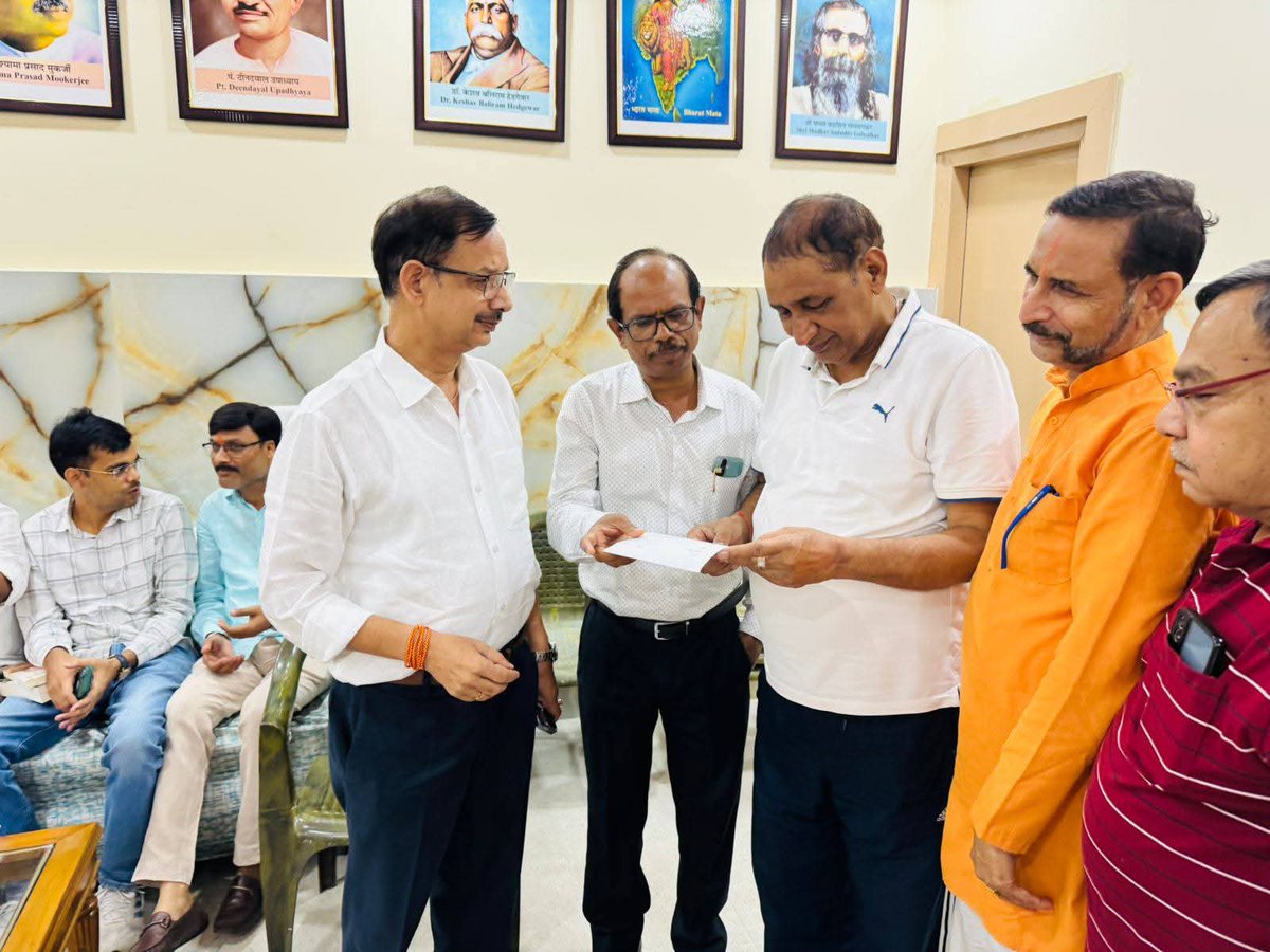 tejpalnagarMLA's tweet photo. 📍 ग्रेटर नोएडा स्थित ईटा कार्यालय पर

🗓 जनसंपर्क एवं जनसुनवाई!

 #MLADadri https://t.co/m0RQJBZke8