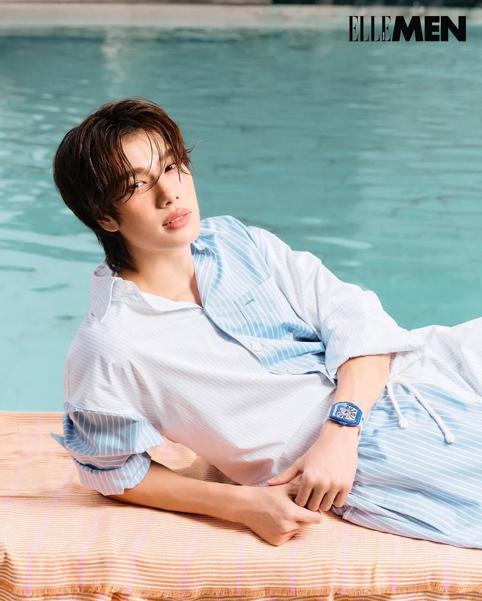 _ppspace's tweet photo. elle_rc_
shines vividly with franckmuller_asiapacific on #ELLEMENThailand special watch issue 
Fashion Editor + Stylist #ElleRC https://t.co/Q91WQhZ3HY