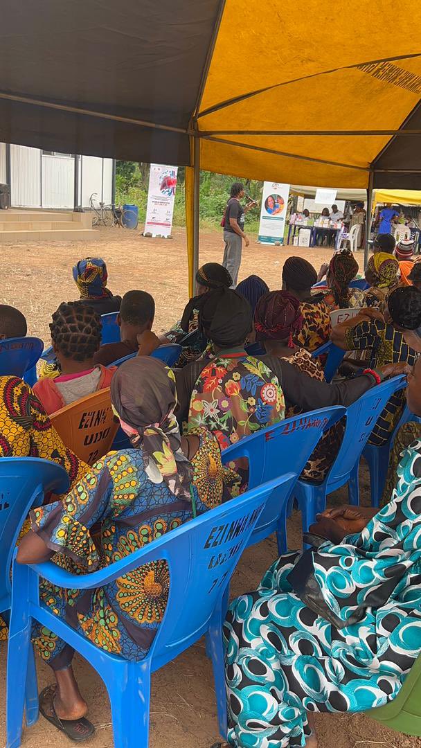 ujunwa112's tweet photo. This is one of what we have been doing in accordance to healthcare delivery, raising awareness on healthcare issues to people. Doing basic investigations, giving vaccines, drugs, giving health education, helping those in need of medical assistance. https://t.co/FawRrKnhGf