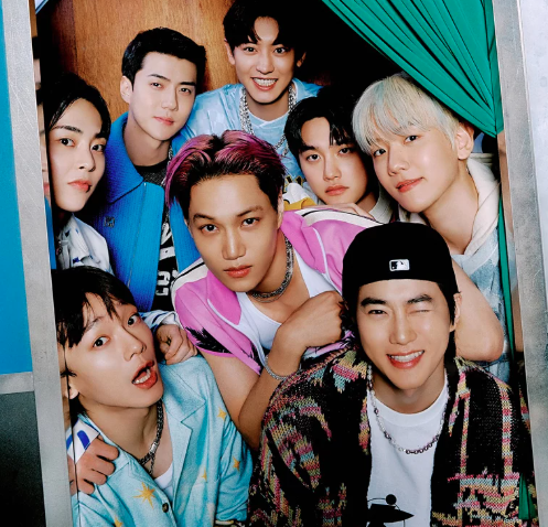 AboutMusicYT's tweet photo. All members of EXO have now completed their mandatory military service. https://t.co/JNmBEhtqxS