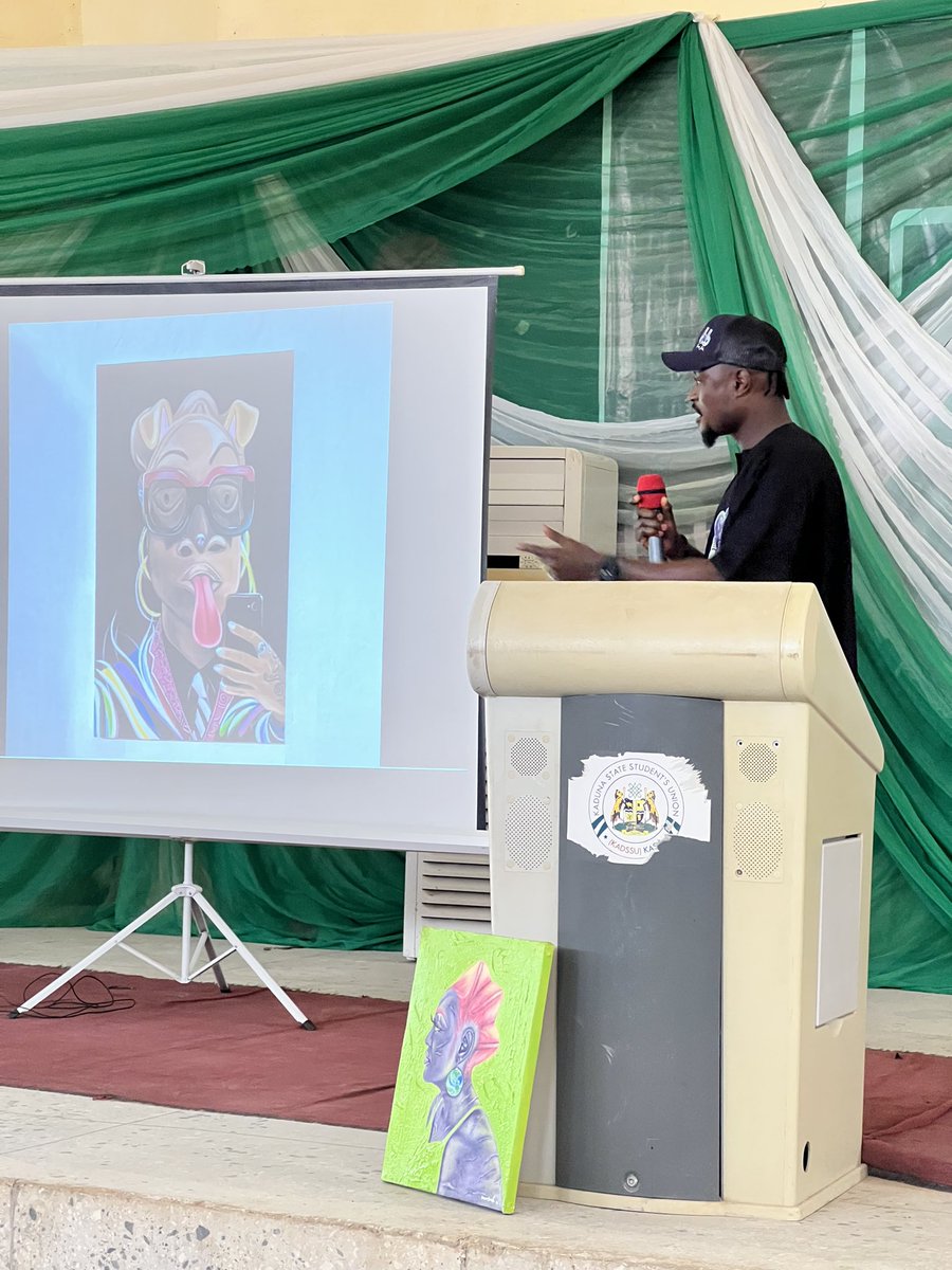 Thank you Kaduna state university (department of architecture) for this honorary award. It was a great event 🙏🏾 🥇🥂