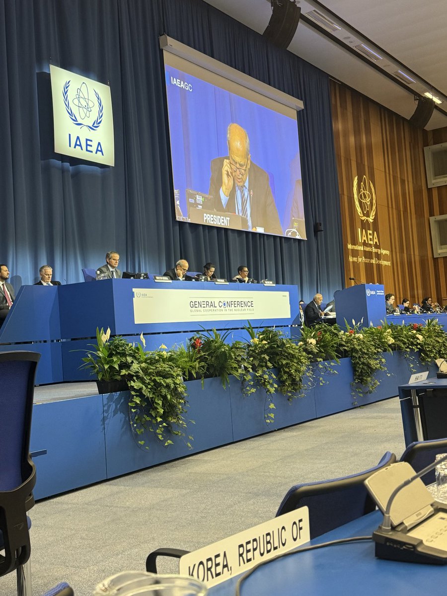 Maurice Makoloo tweet media