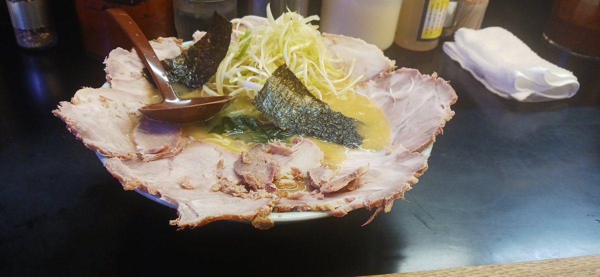 コウジさんに誕プレ🍜頂きましたŧ‹"ŧ‹"(・ч・)ŧ‹"ŧ‹"