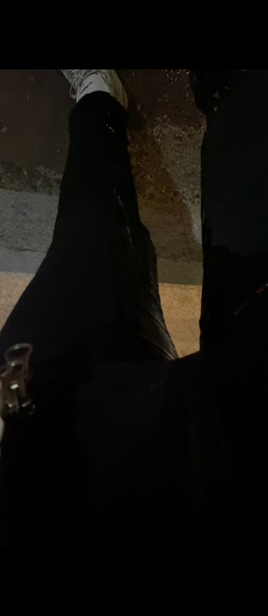 医院的一次一次极限憋尿经历，最终yuanyi在角落里无助的极限失禁