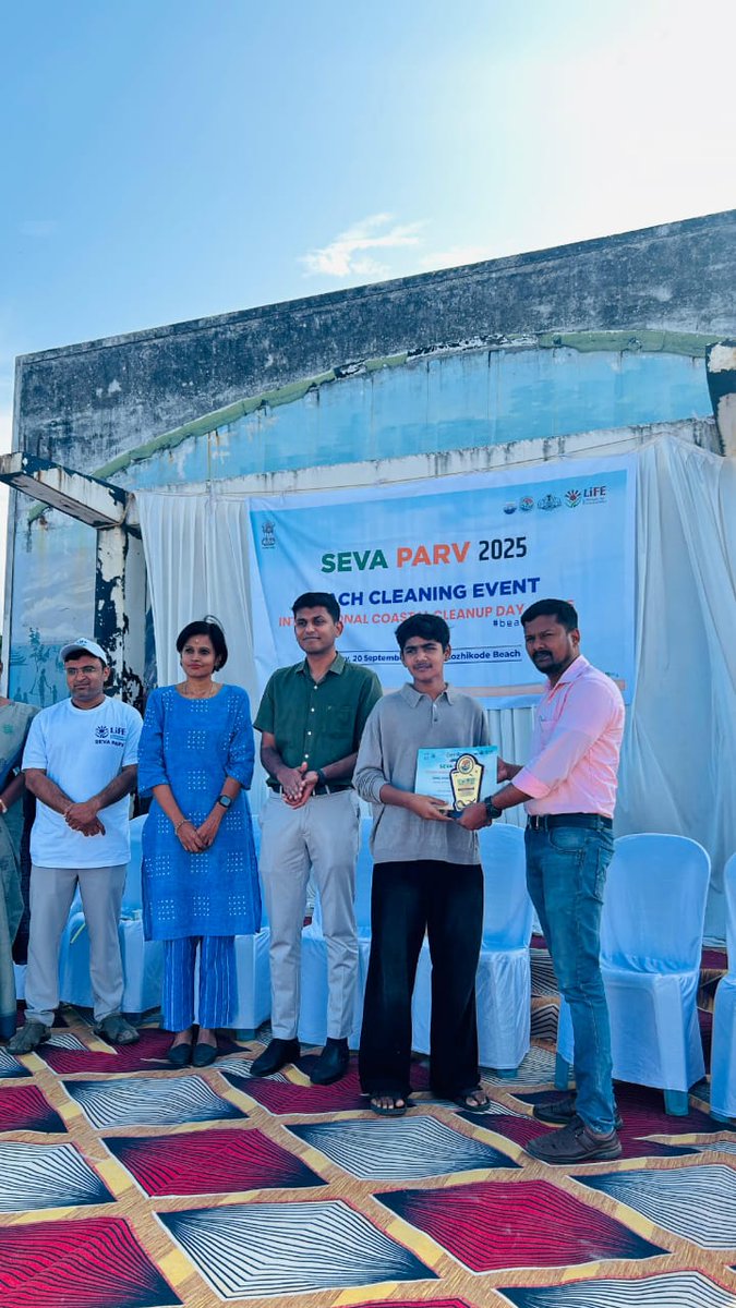 Ncscm_Moefcc's tweet photo. "On 20th Sept, citizens, MoEFCC & Kerala Govt. came together at Kozhikode Beach for #ICCD2025 & #SevaParv. Litter was collected, awareness raised, and proper disposal ensured—working hand in hand for cleaner, healthier coasts! ♻️ #CleanBeaches"@moefcc @CPCB_OFFICIAL #beatplastic. https://t.co/eGnFwc9LCf