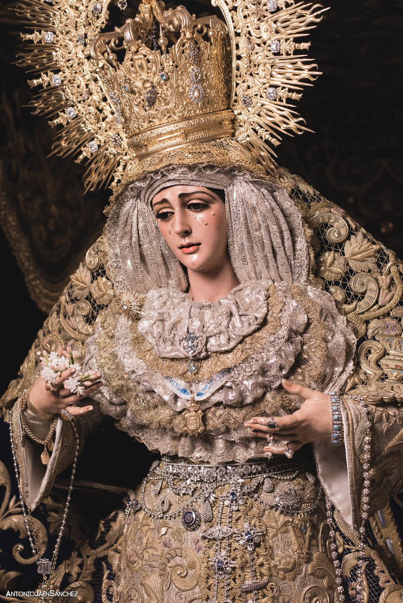 ¡Hoy es 20 de septiembre! ¡Hoy sale la 𝙍𝙚𝙞𝙣𝙖 𝙙𝙚 𝙃𝙪𝙚𝙡𝙫𝙖! 💙✨

📸 <a href="/ImagineJaemmm/">Antonio Jaén Sánchez</a> 

#SuenalaPaz🕊️🎶 #MagnaMarianaHuelva