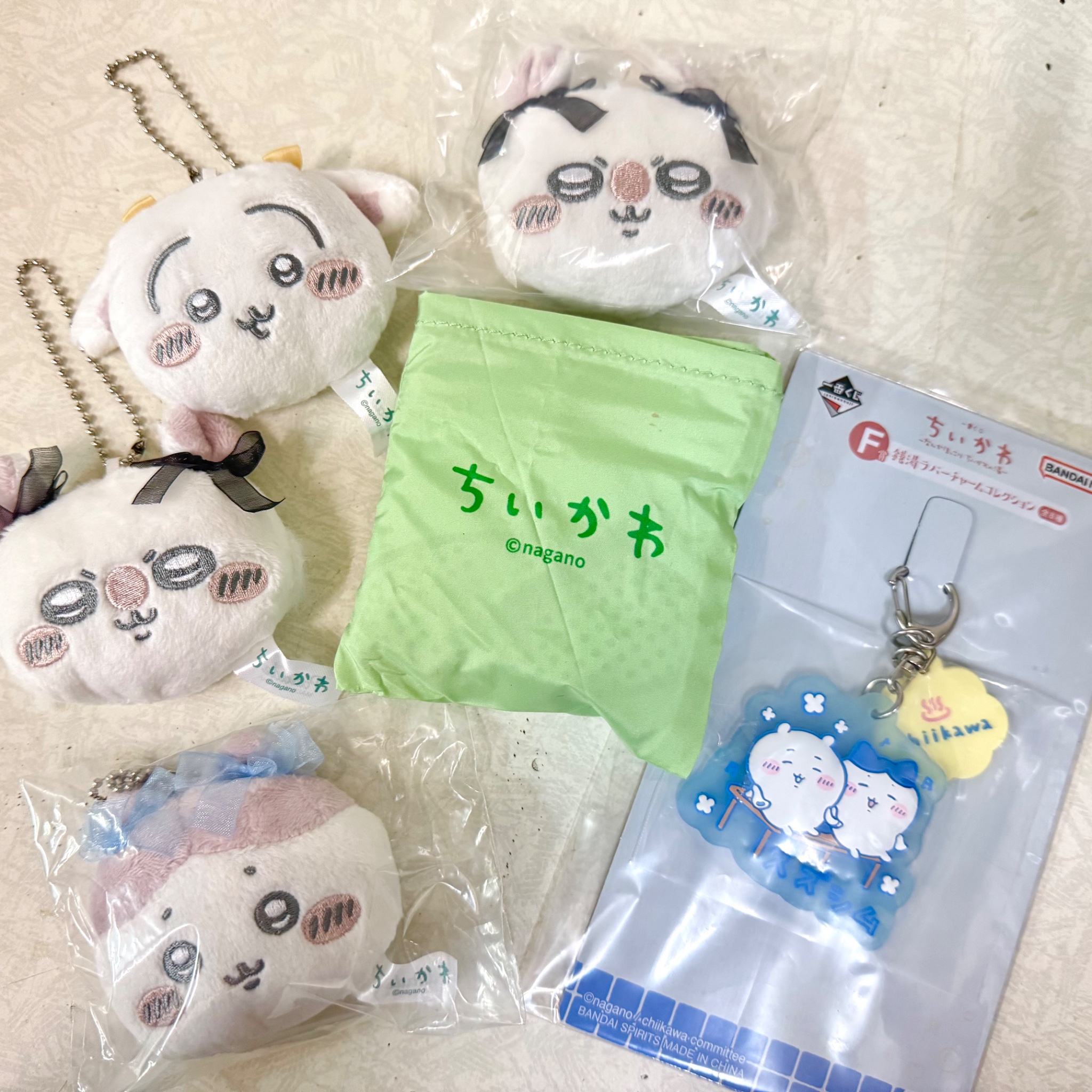はちわれ ちいかわ L/STシャツ ハチワレ アシッドブルー