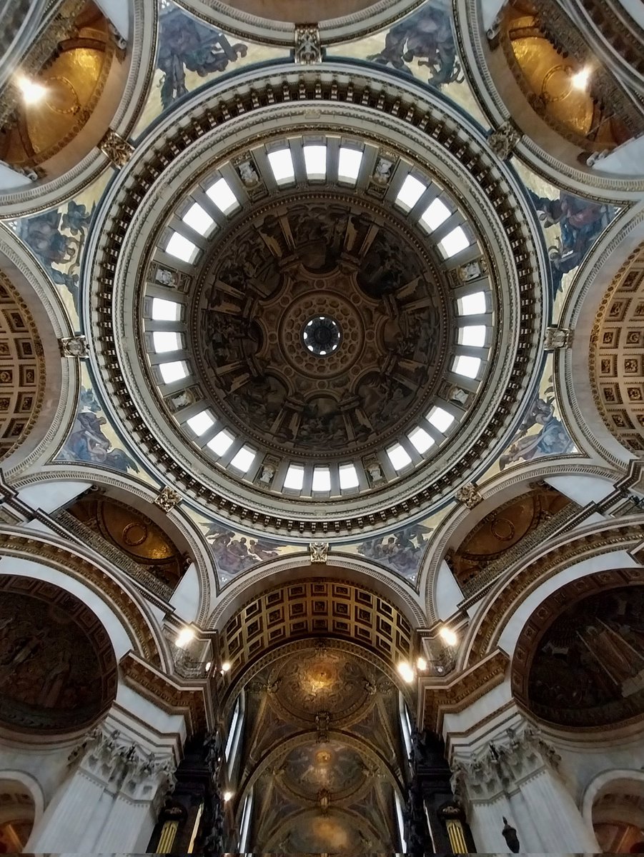 It's #postboxsaturday again! I captured this oval box on Ludgate Hill outside St Paul's Cathedral this week. I've added some interiors of the Cathedral for fun <a href="/letterappsoc/">Handwritten Letter</a>