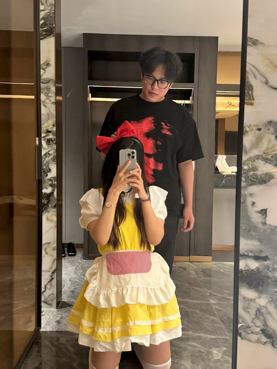 撸管小子艳丽 tweet media