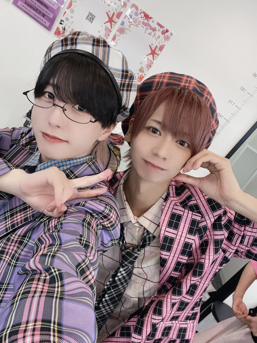 おくゃま生誕ライブありがと！💗
ぴーさん色全開の楽しいライブでしたね！
次は火曜定期！新宿スタークレーンでまってるよ！！！🌟