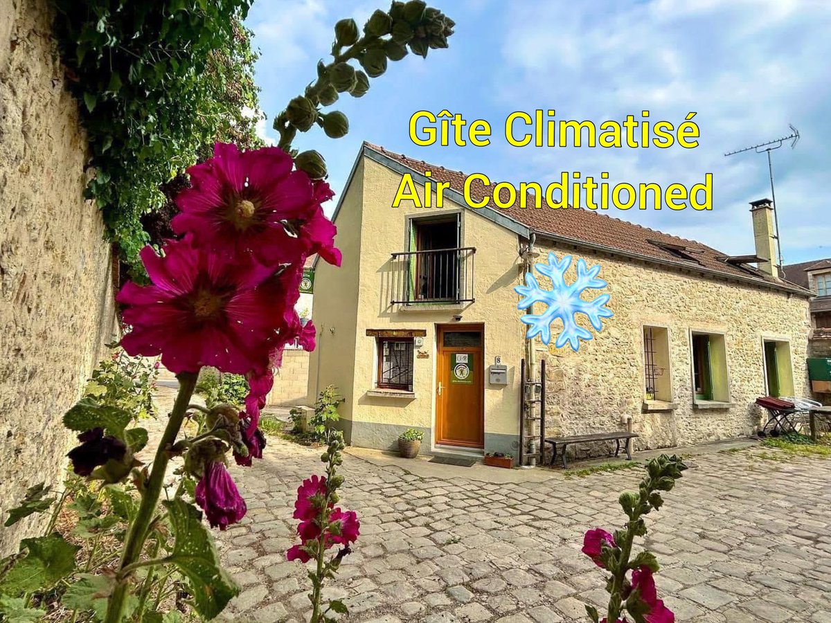 StefVerynaud's tweet photo. #gite77ury #gitesdefrance #climatisation #airconditioner #climbing #Fontainebleau 
Welcome #climbers https://t.co/wNAqlEcoss
