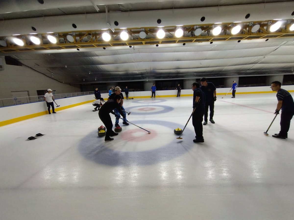 辰巳アイスアリーナの練習会を行いました！
初回ということもあり、大盛況。

良いアイスコンディションでした。