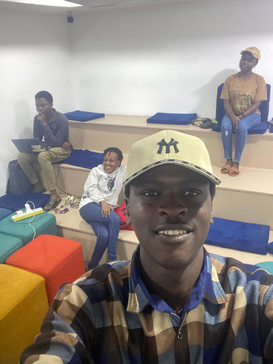 CommonChronicles tweet media