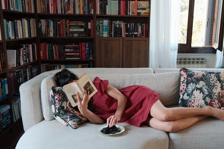 imagine hating on me &amp; im just in my room like this...
