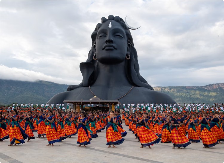 ShuvamS6212's tweet photo. Music, dance, and laughter fill the air. Gramotsavam Finale arrives this Sunday. #ishaGramotsavam2025 https://t.co/yvsSW6SkdX
