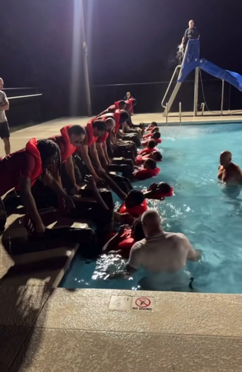 Will Wade got these guys up before 7 on a Saturday doing SEAL drills in a swamp

This is the new culture