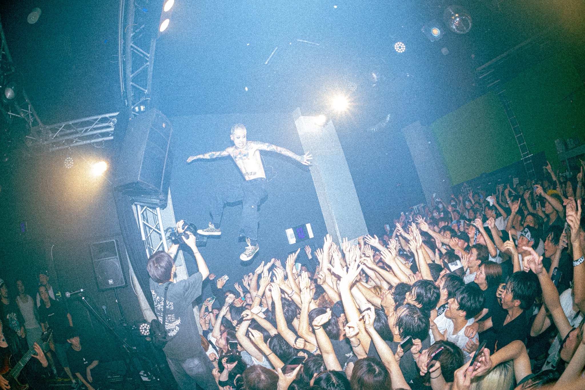 ミュージシャン ECSTASY Tee yasui HIKAGE PROMPTS ミュージシャン ECSTASY Tee yasui HIKAGE PROMPTS KUME 90th