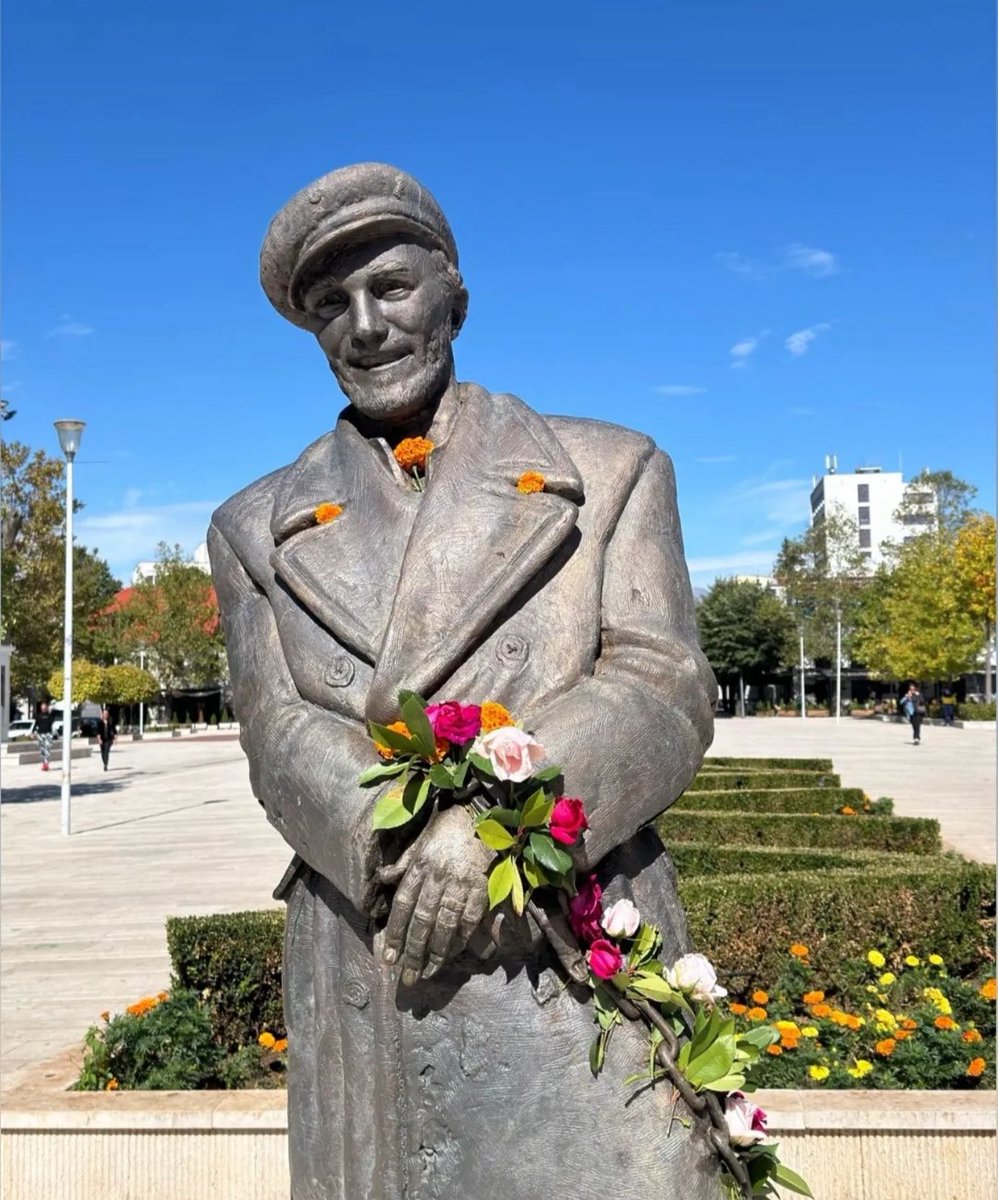 CanovicMarko's tweet photo. U srcu Nikšića, gde istorija diše, a tradicija živi, čuvamo uspomenu na legendu – Ljuba Čupić! https://t.co/O8T07vCidI