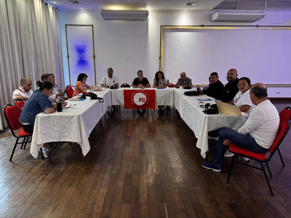 sunetcolofc's tweet image. #ConExito culminó el congreso de la #SUBRAC programado por la @ISPinteramerica en la ciudad de #SantaCruzBolivia, con la participación 50 sindicatos de Sudamérica entre ellos @sunetcolofc
Seguimos aportando nuestro granito de arena para fortalecer las políticas sindicales. 🇨🇴💪🏻