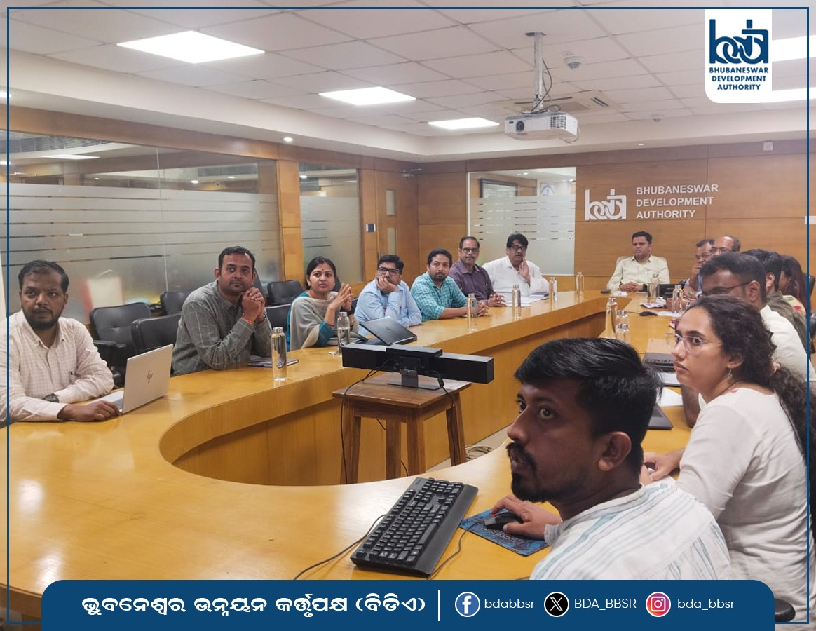 BDA_BBSR's tweet image. The kick-off meeting for the planning and designing of Town Planning (TP) Schemes No. 05, 06, and 07 under Zone-1 of BDA in BDPA was held today under the chairmanship of Dr. N. Thirumala Naik, Vice-Chairman, BDA. Senior BDA officials were also present. #TPScheme #BDA