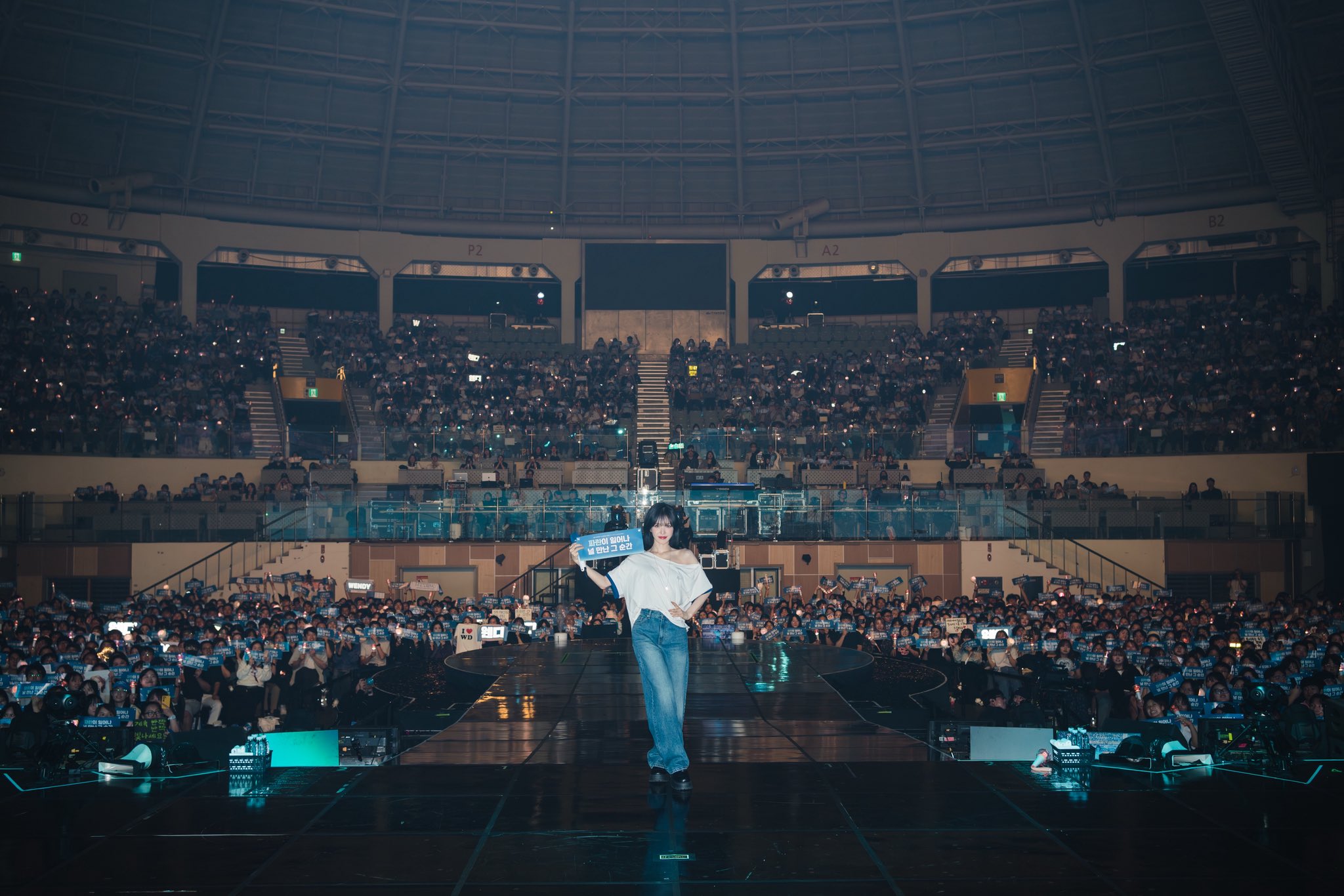 G1S3886bQAAgm0k?format=jpg&name=large