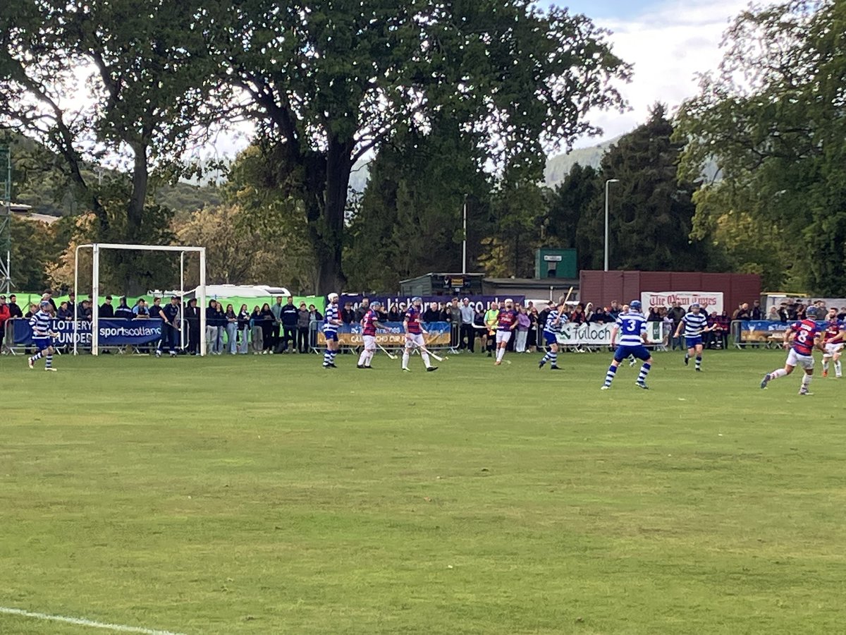 Close game at the Bught, HT Newtonmore leading 1-0 , <a href="/paulfinney1969/">Paul Finney</a> will no doubt be surprised I’m cheering for the team in blue and white hoops #camanachdcup