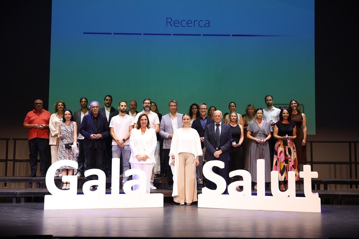 Farmacèutics Illes Balears -COFIB- (@cofbalears) on Twitter photo Gran nit a la Gala de la Salut! 🏆
El COFIB ha recollit 3 premis pels nostres projectes:
🔹 Escoles rurals en salut mental
🔹 Ruta JunTOS
🔹 Optimització d’antibiòtics en infants
👏 Enhorabona a tot l’equip que ho ha fet possible! 📸
#COFIB #GalaDeLaSalut #Salut Gran nit a la Gala de la Salut! 🏆
El COFIB ha recollit 3 premis pels nostres projectes:
🔹 Escoles rurals en salut mental
🔹 Ruta JunTOS
🔹 Optimització d’antibiòtics en infants
👏 Enhorabona a tot l’equip que ho ha fet possible! 📸
#COFIB #GalaDeLaSalut #Salut