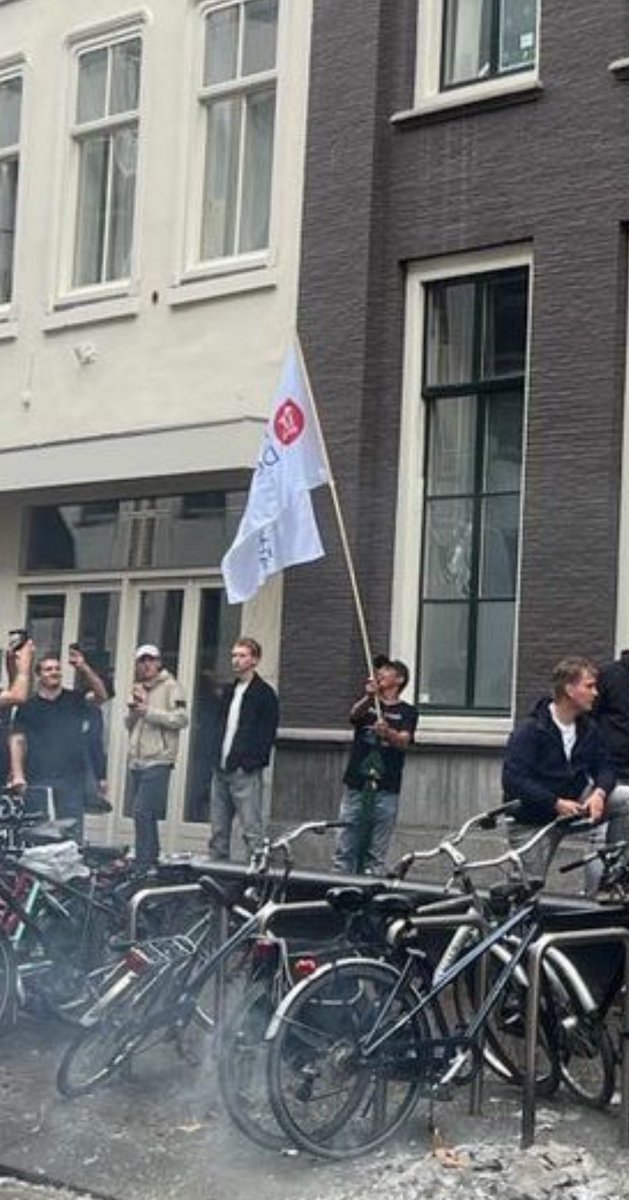 Bram van Gendt tweet media