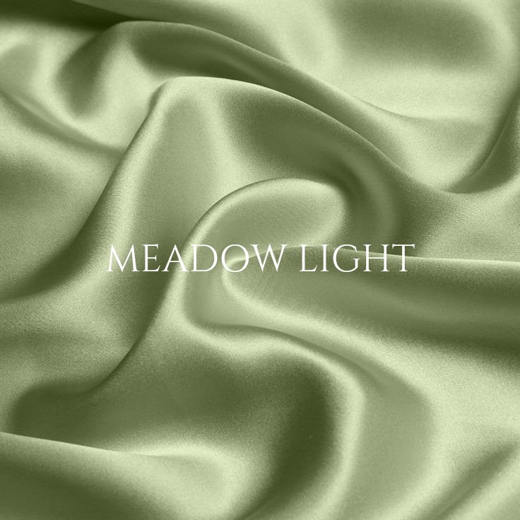 fairyprxncess's tweet image. What&apos;s your favorite shade of green satin?