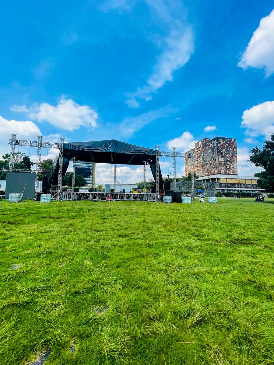OFUNAM's tweet photo. ¡Nos vemos hoy en Las Islas!
@SAOFUNAM @musicaunam @UNAM_MX @Comunidad_UNAM @CulturaUNAM
Fotografías:
Amigos OFUNAM | Roberto Smith
Música UNAM | Rafael Flores https://t.co/NQKRPdnzu0