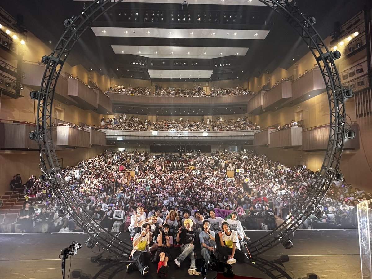 WJF_SHIROSE's tweet photo. WHITE JAM 初のホールライブ

応援してくれたみなさん

ありがとうございました。

超満員。

来年は3,000人の規模に挑戦します!

東京 大阪 愛知 福岡 広島 宮城 香川 北海道

一緒に日本武道館目指そうね

2025.9.20 https://t.co/x7YqtpY1Df