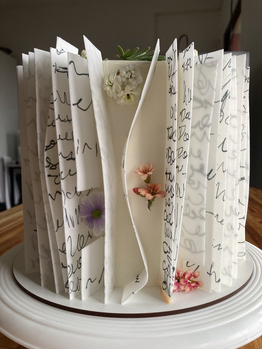 Azupuma's tweet image. Para las chicas lindas que amamos los libros y las flore