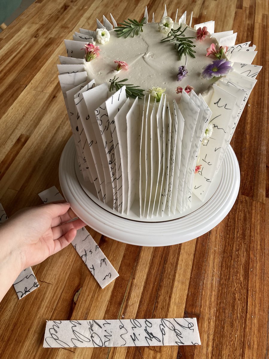 Azupuma's tweet image. Para las chicas lindas que amamos los libros y las flore